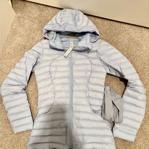 ❗️SOLD❗️NWOT Lululemon pack it down hooded jacket $198